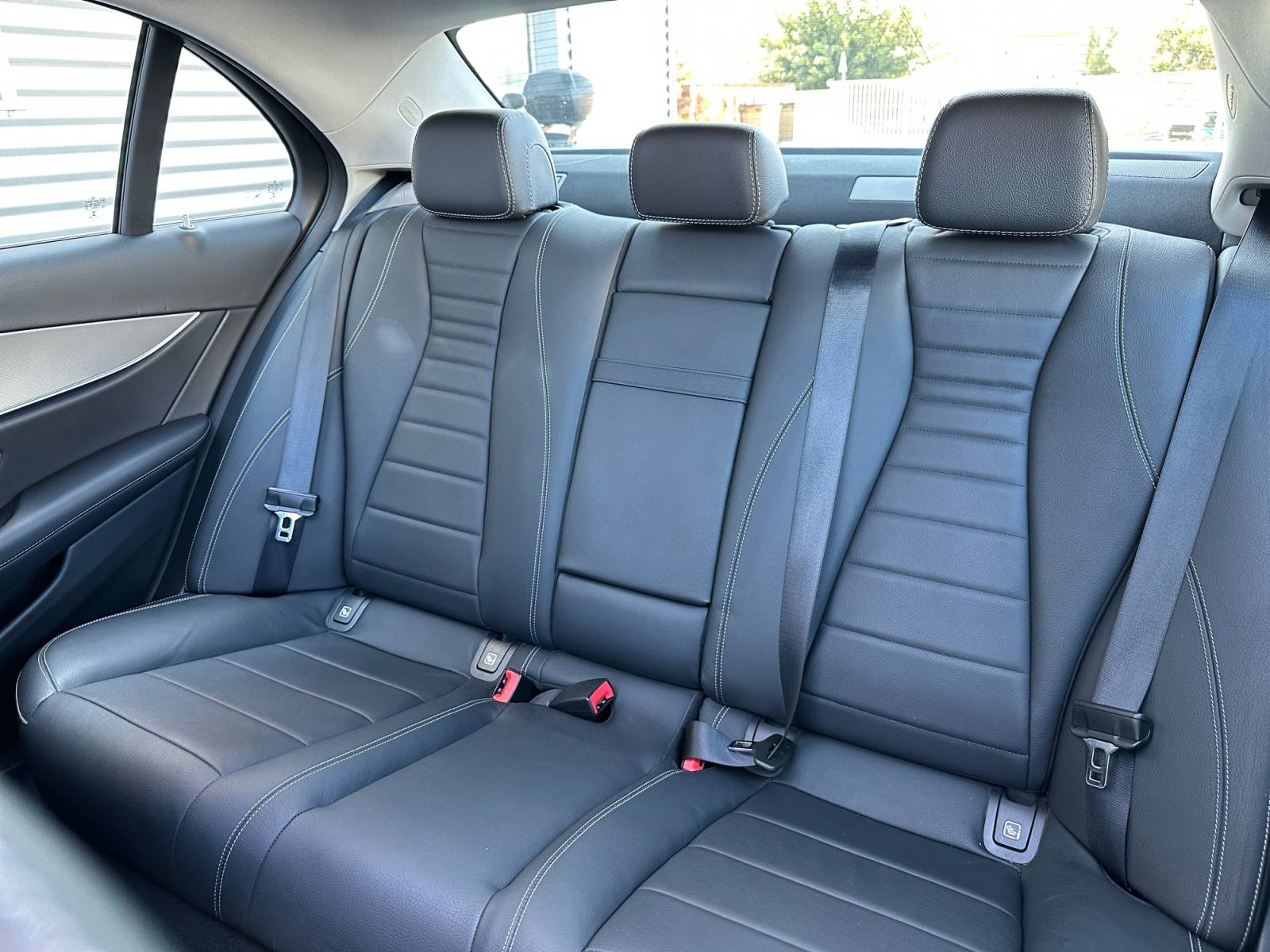 Image Mercedes-Benz CLASSE E BERLINE E 400 d 4MATIC Berline Fascination  E 400 d 4MATIC Berline Fascination