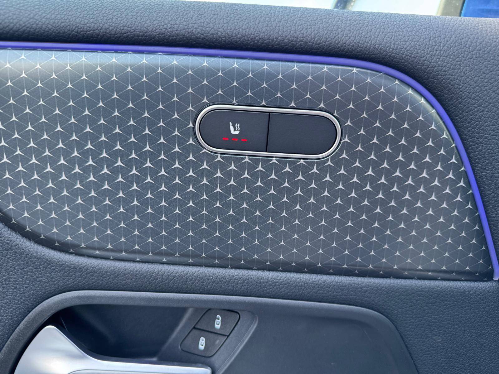 Image Mercedes-Benz EQB 250+ Business Edition  EQB 250+ Business Edition