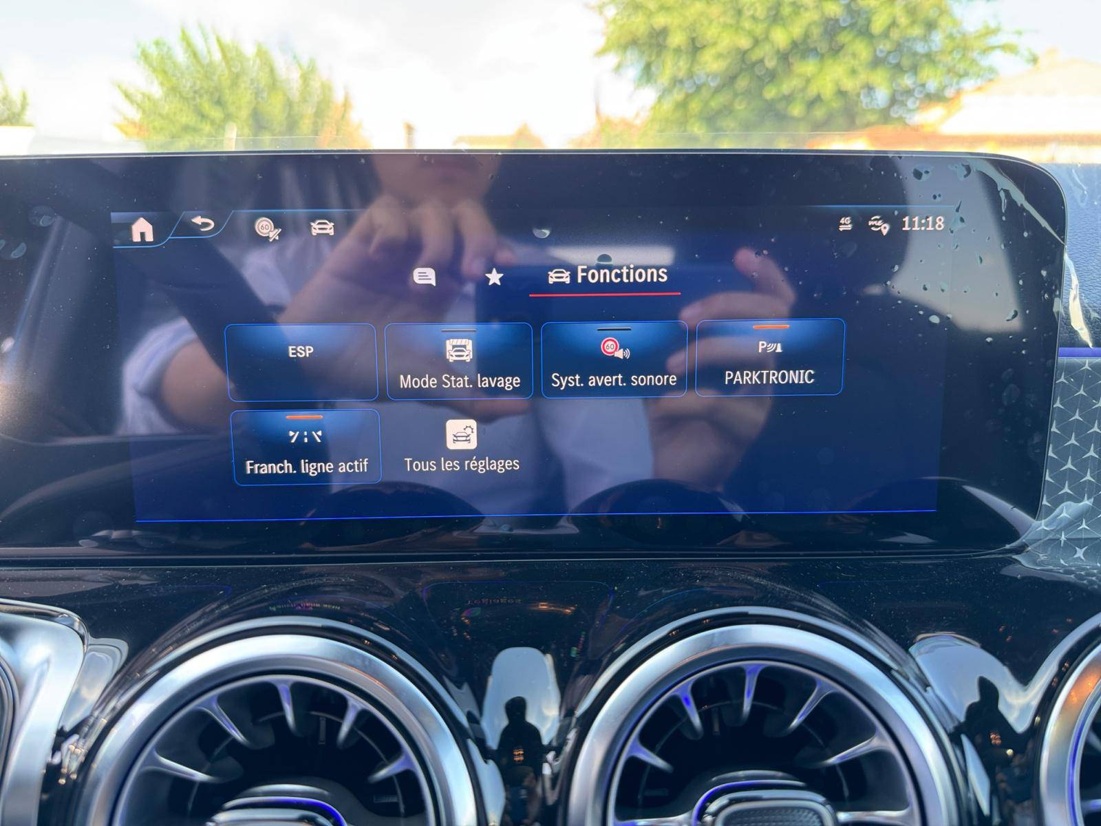 Image Mercedes-Benz EQB 250+ Business Edition  EQB 250+ Business Edition