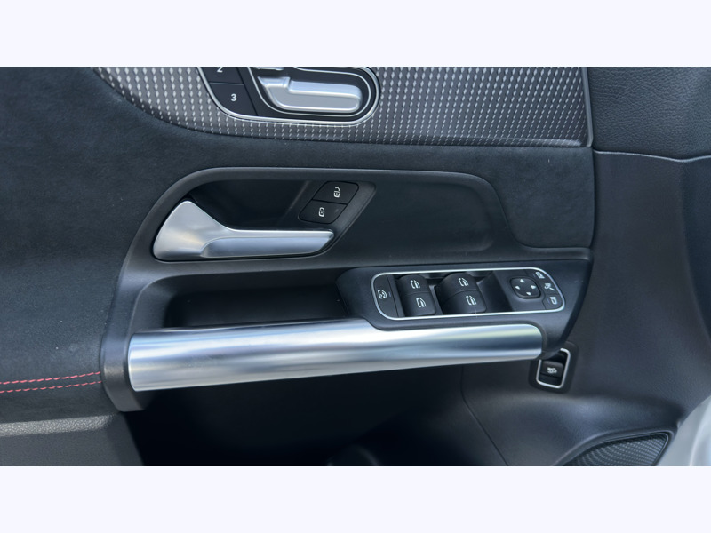 Image Mercedes-Benz EQA 250 AMG Line  