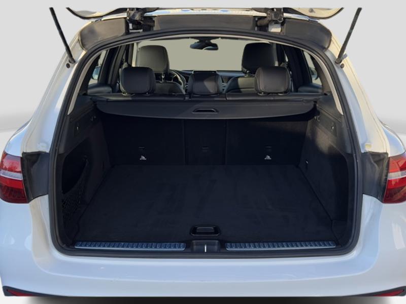 Image Mercedes-Benz GLC SUV GLC 220 d 4MATIC SUV Night Edition  