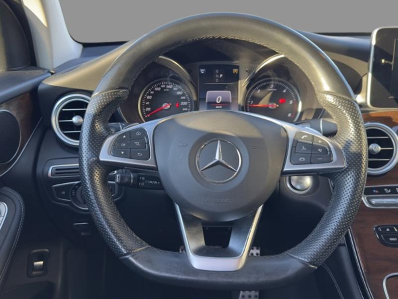 Image Mercedes-Benz GLC SUV GLC 220 d 4MATIC SUV Night Edition  