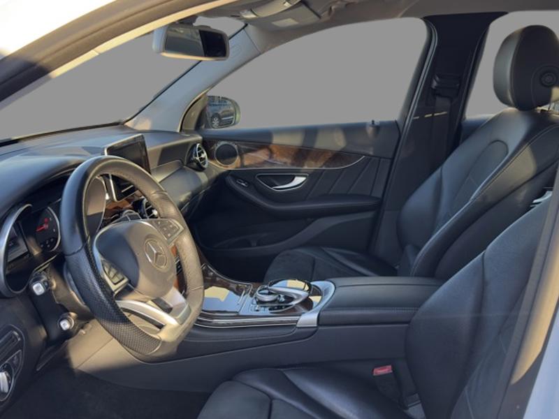 Image Mercedes-Benz GLC SUV GLC 220 d 4MATIC SUV Night Edition  