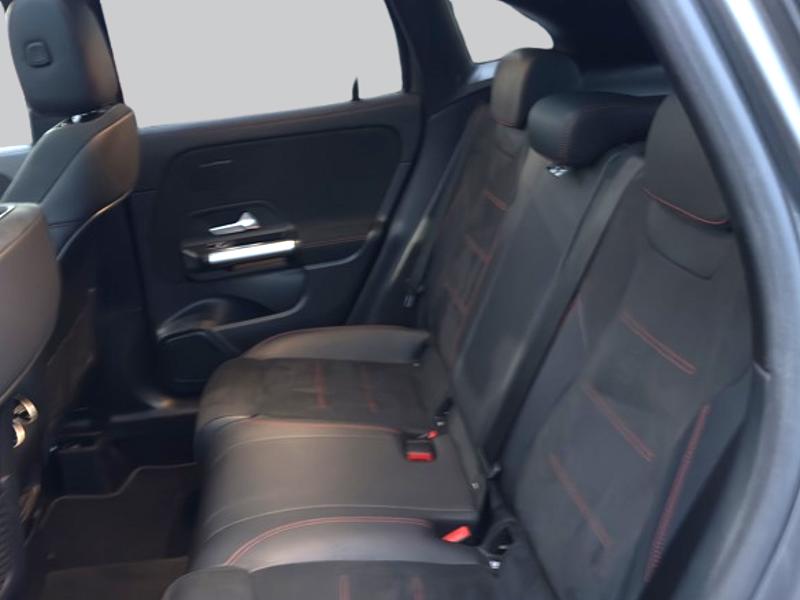 Image Mercedes-Benz GLA 200 AMG Line  GLA 200 7G-DCT AMG Line