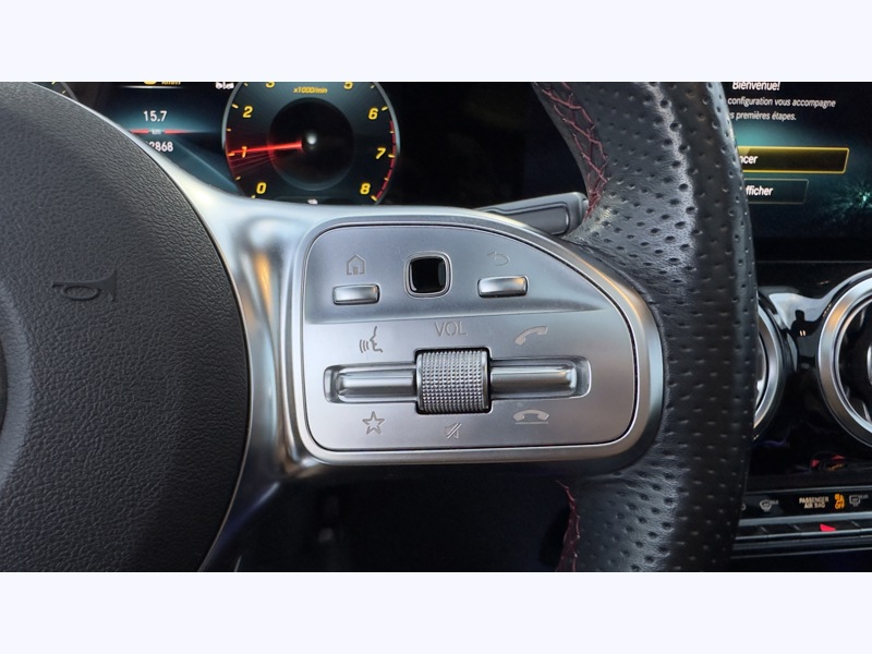 Image Mercedes-Benz GLA 200 AMG Line  GLA 200 7G-DCT AMG Line