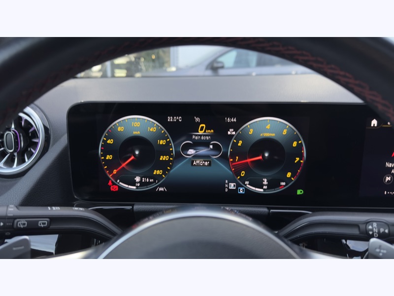 Image Mercedes-Benz GLA 200 AMG Line  GLA 200 7G-DCT AMG Line