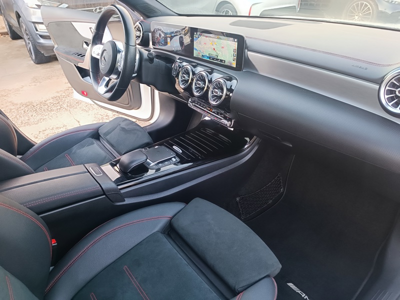 Image Mercedes-Benz CLA COUPÉ CLA 220 d Coupé AMG Line  CLA 220 D COUPE 8G-DCT