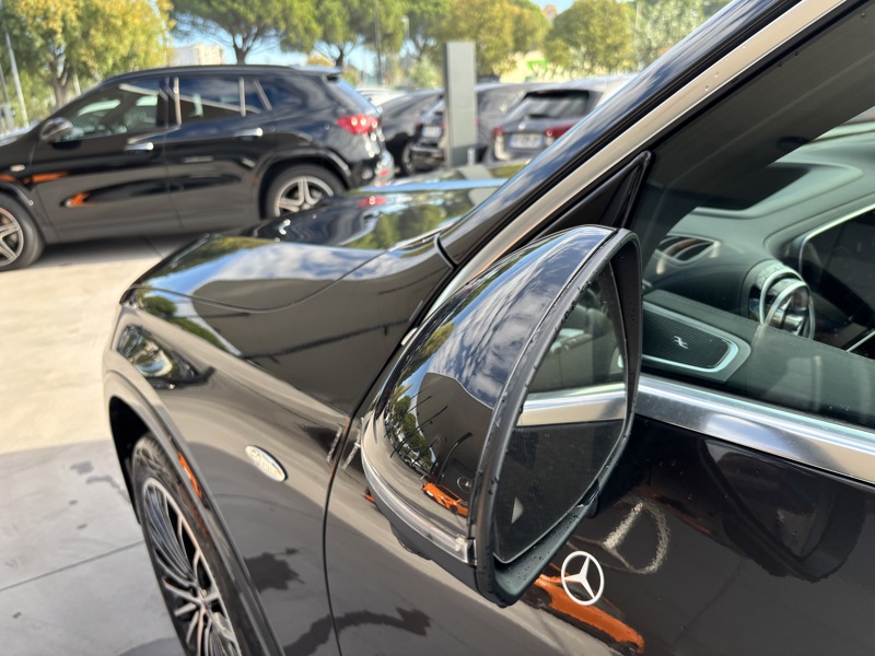 Image Mercedes-Benz GLC SUV GLC 300 e  Hybrid EQ 4MATIC AMG Line +  GLC 300 e  Hybrid EQ 4MATIC AMG Line +