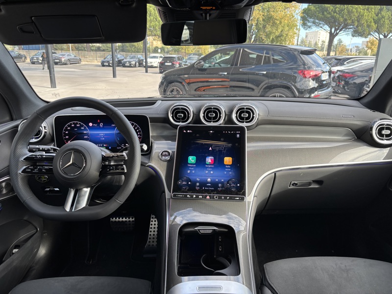Image Mercedes-Benz GLC SUV GLC 300 e  Hybrid EQ 4MATIC AMG Line +  GLC 300 e  Hybrid EQ 4MATIC AMG Line +