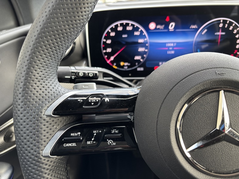 Image Mercedes-Benz GLC SUV GLC 300 e  Hybrid EQ 4MATIC AMG Line +  GLC 300 e  Hybrid EQ 4MATIC AMG Line +