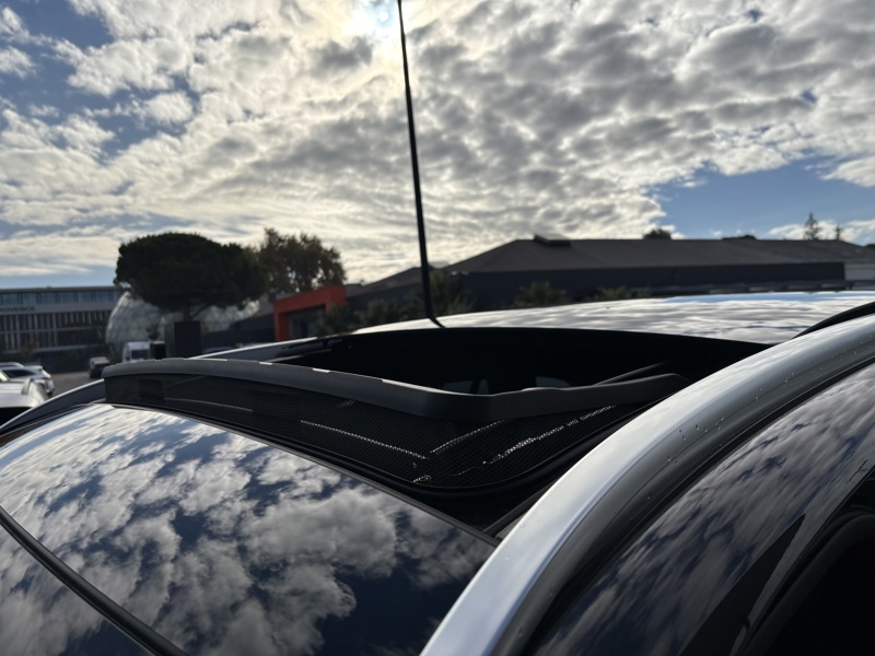 Image Mercedes-Benz GLC SUV GLC 300 e  Hybrid EQ 4MATIC AMG Line +  GLC 300 e  Hybrid EQ 4MATIC AMG Line +