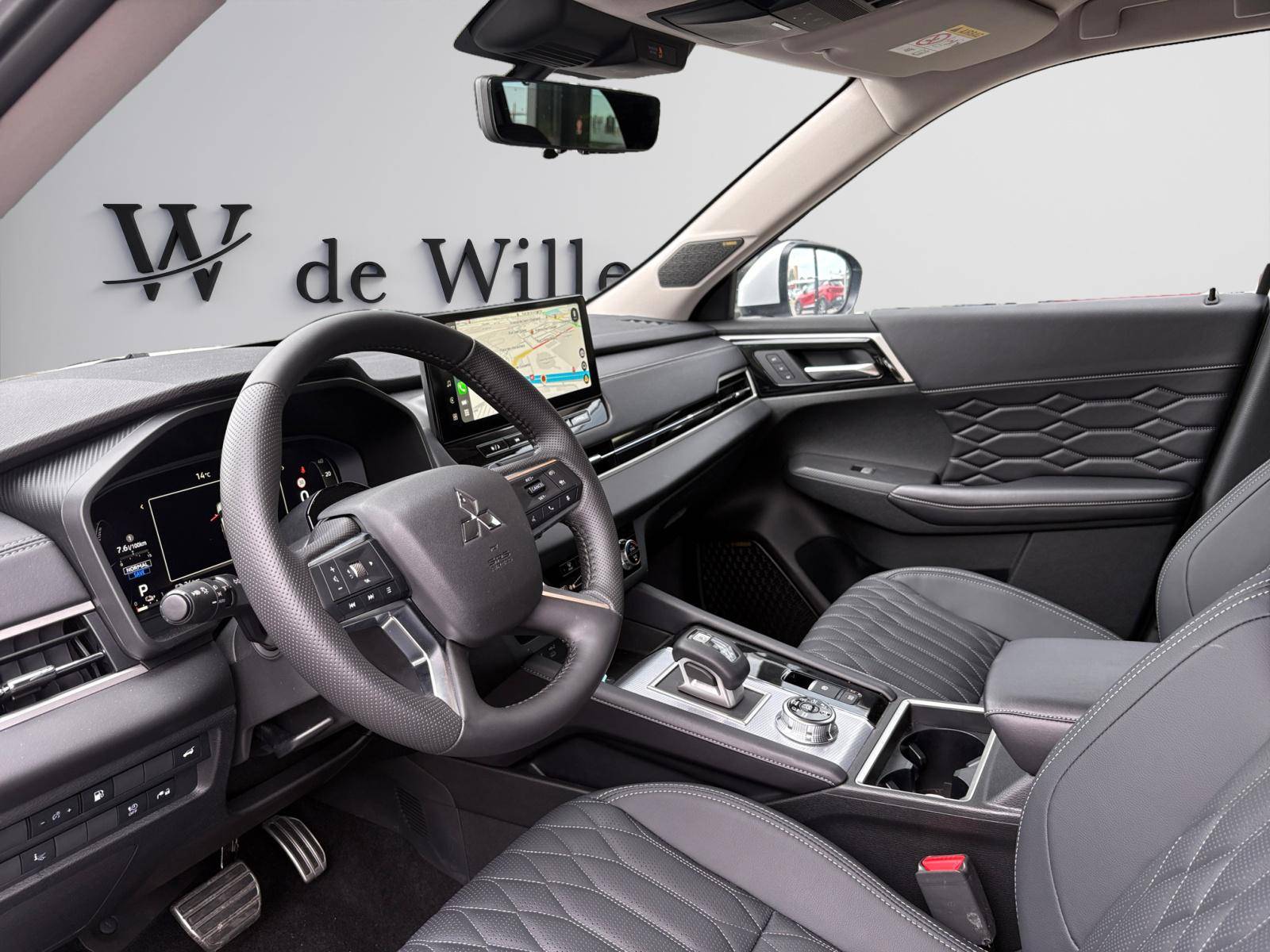 Image Mitsubishi OUTLANDER PHEV 2.4 MIVEC Phev 306 4WD Instyle  OUTLANDER 2.4 MIVEC PHEV 306 4WD INSTYLE