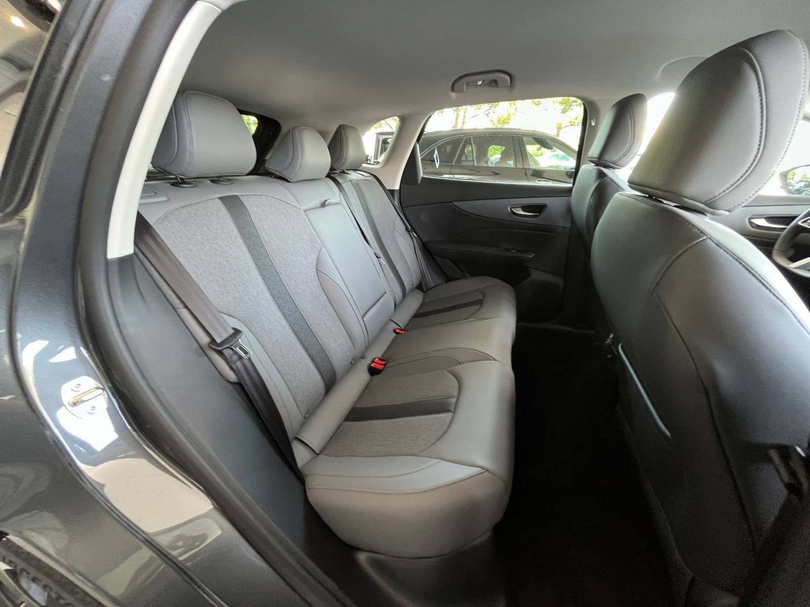 Image MG MGS5 EV Luxury 64KWH  MGS5 EV 64 KWH LUXURY