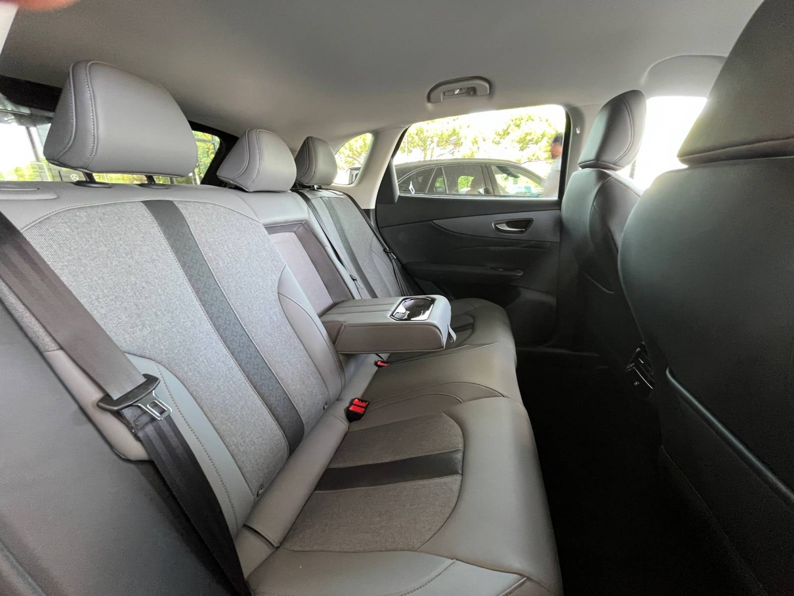 Image MG MGS5 EV Luxury 64KWH  MGS5 EV 64 KWH LUXURY