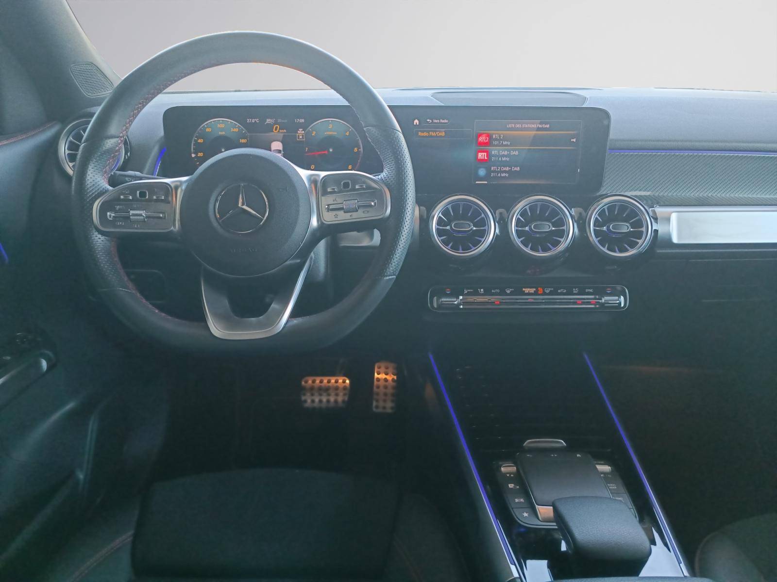 Image Mercedes-Benz GLB 200 d AMG Line  GLB 200 d AMG Line