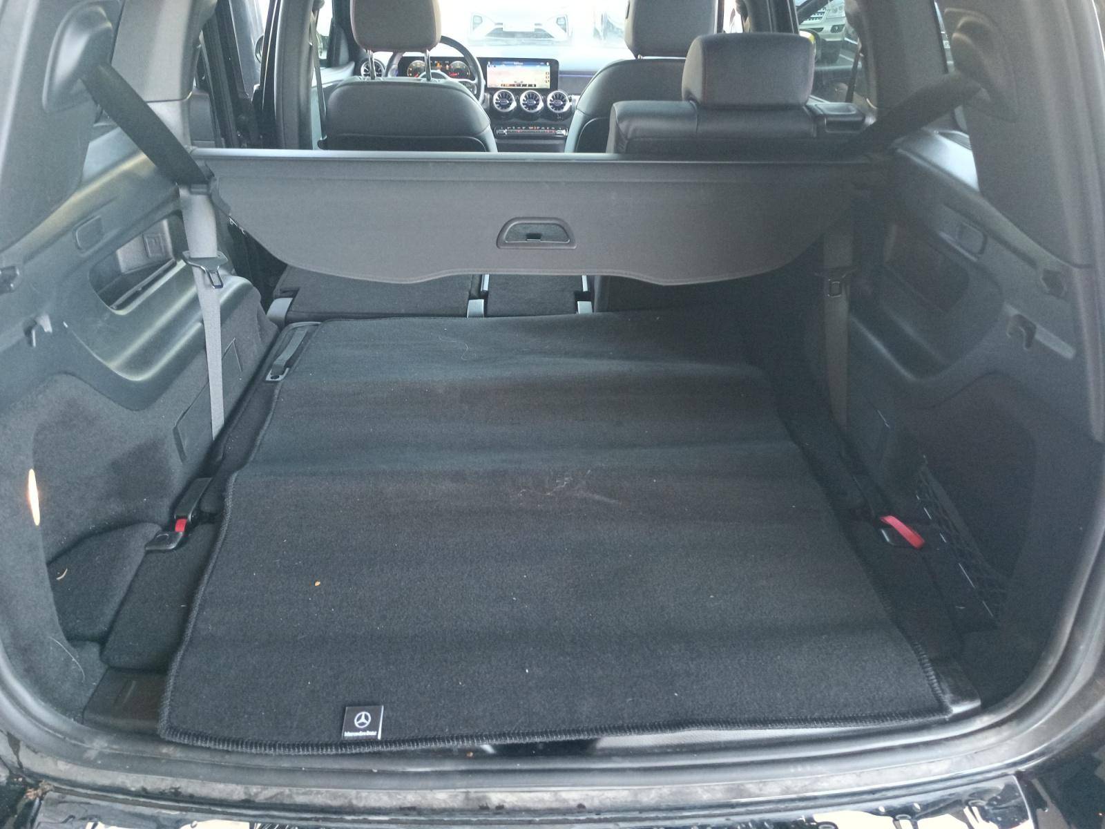 Image Mercedes-Benz GLB 200 d AMG Line  GLB 200 d AMG Line