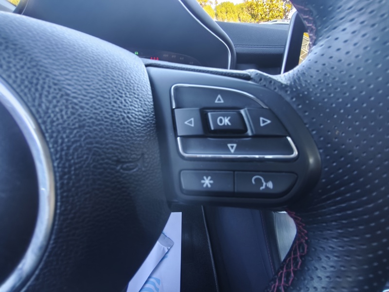Image MG EHS Luxury PHEV  1.5 258 ch BVA10