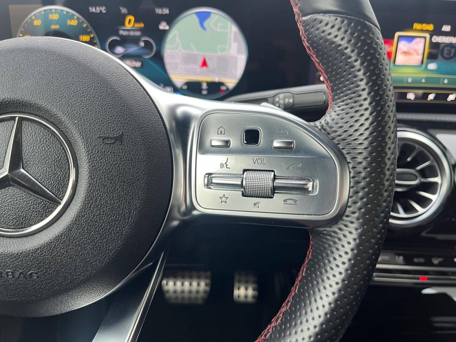 Image Mercedes-Benz CLASSE A 200 d AMG Line  A200D AMG LINE 8G-DCT