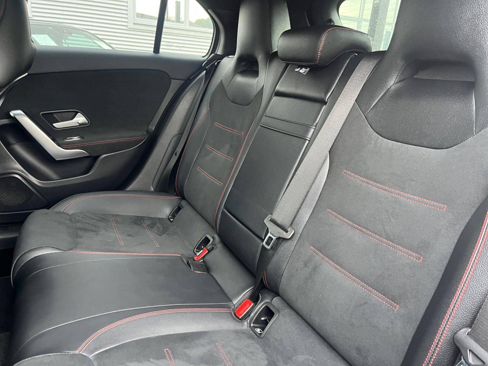 Image Mercedes-Benz CLASSE A 200 d AMG Line  A200D AMG LINE 8G-DCT