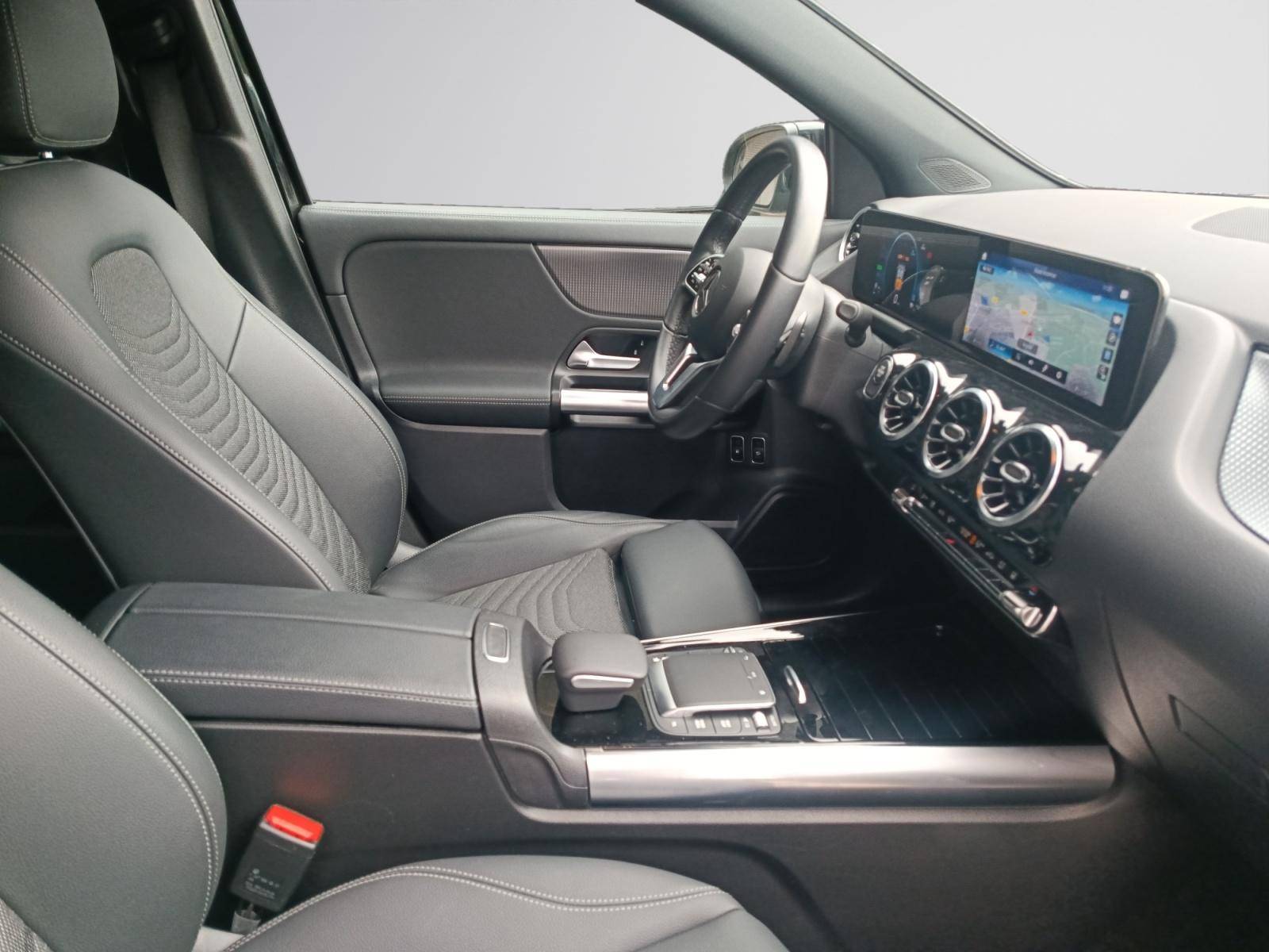 Image Mercedes-Benz GLA 250 e Progressive Line  GLA 250  E Progressive Line