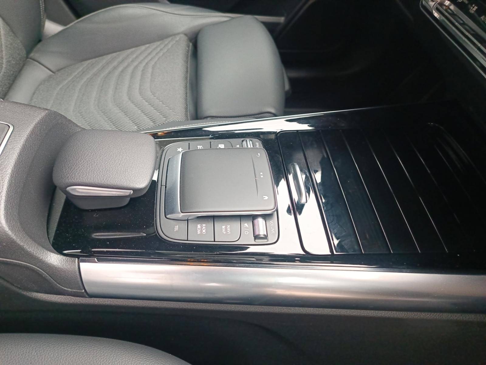 Image Mercedes-Benz GLA 250 e Progressive Line  GLA 250  E Progressive Line