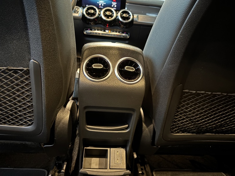 Image Mercedes-Benz GLB 200 d AMG Line  