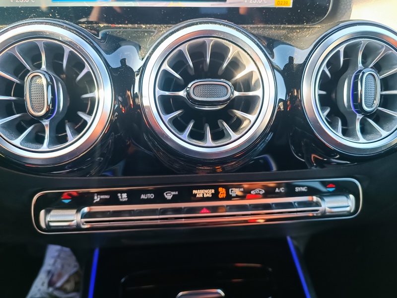 Image Mercedes-Benz GLA   