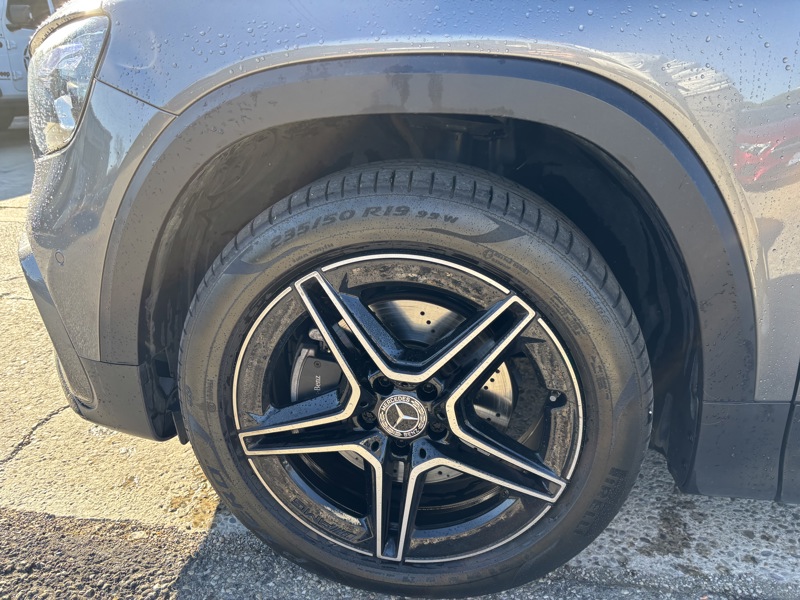 Image Mercedes-Benz GLB 200 d AMG Line AMG Line GLB 200 d AMG Line