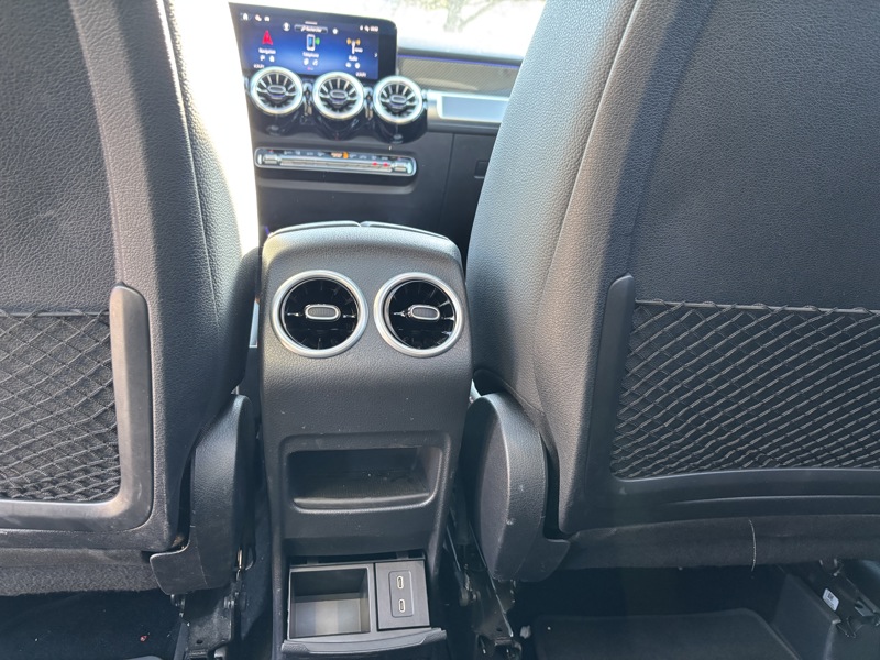 Image Mercedes-Benz GLB 200 d AMG Line AMG Line GLB 200 d AMG Line