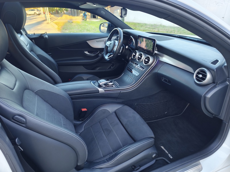 Image Mercedes-Benz CLASSE C COUPÉ Classe C 200 Coupé AMG Line  