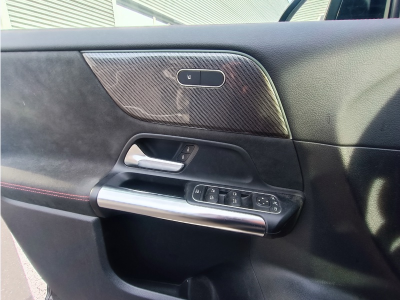 Image Mercedes-Benz GLA 200 d AMG Line  