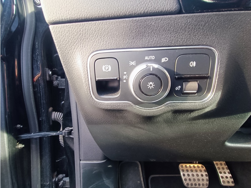 Image Mercedes-Benz GLA 200 d AMG Line  