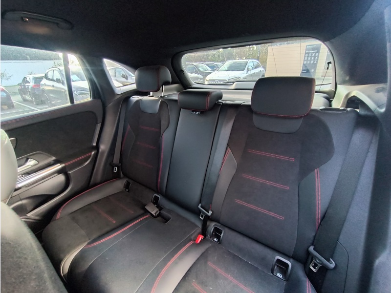 Image Mercedes-Benz GLA 200 d AMG Line  