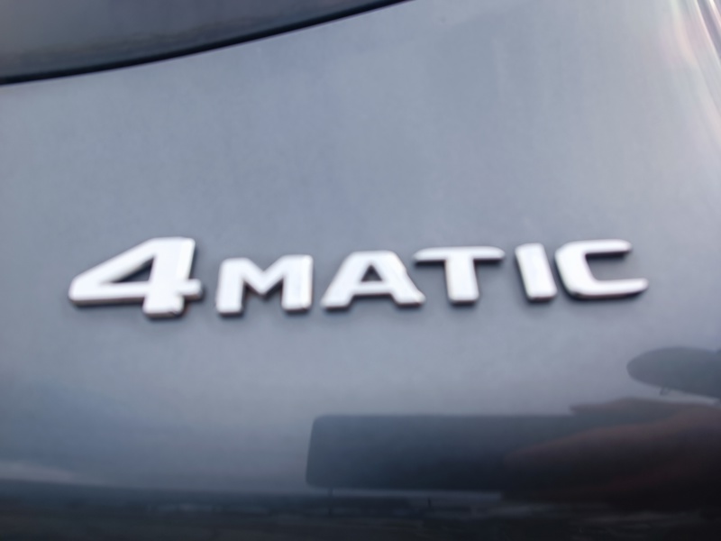 Image Mercedes-Benz GLC SUV GLC 220 d 4MATIC SUV Business Line  