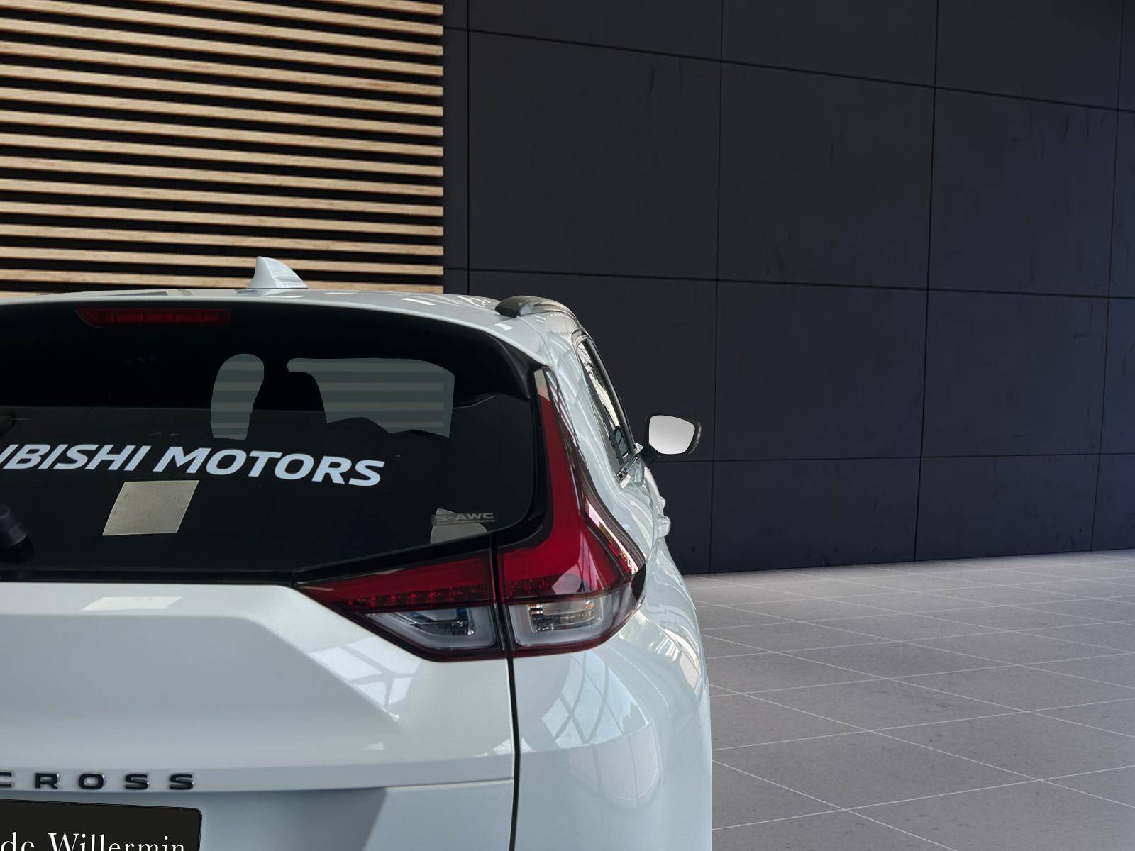 Image Mitsubishi ECLIPSE CROSS Plus Hybrid 4WD  