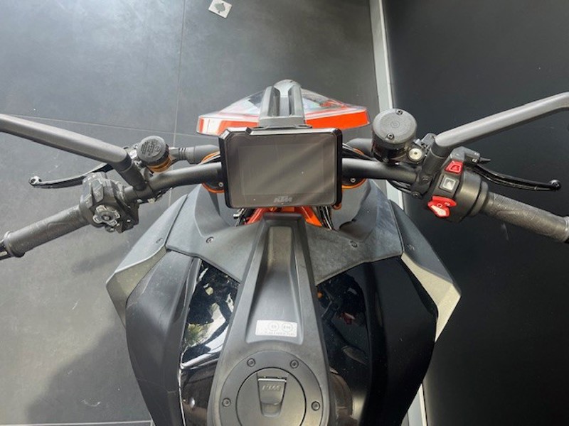 Image KTM 1290 SUPER DUKE R KTM 1290 SUPER DUKE R  