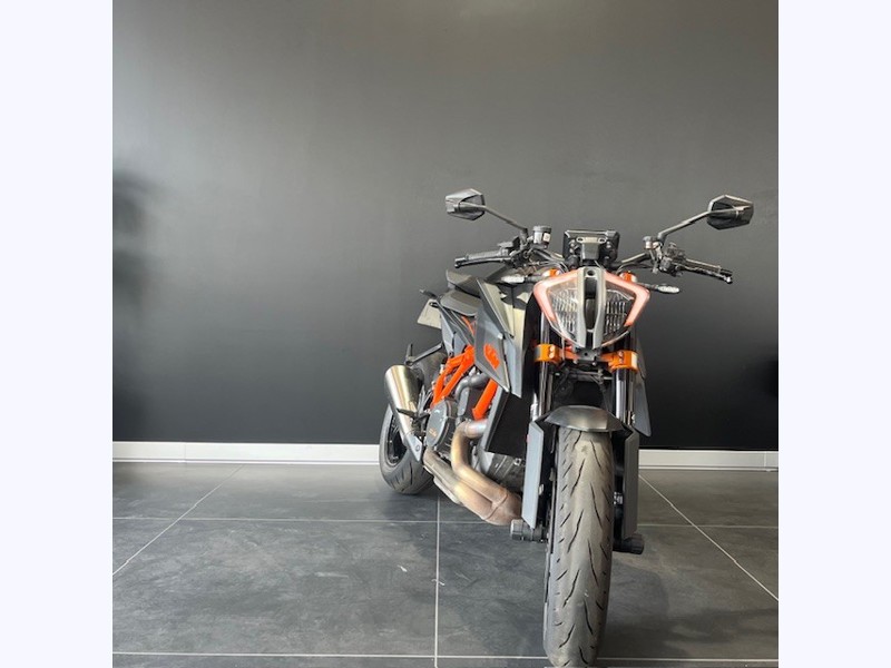 Image KTM 1290 SUPER DUKE R KTM 1290 SUPER DUKE R  