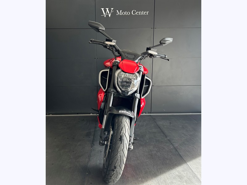 Image Ducati DIAVEL V4 DIAVEL V4  DIAVEL V4
