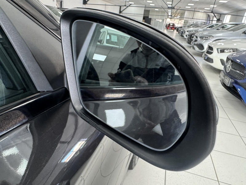 Image Mercedes-Benz CLASSE C BREAK Classe C 300 de Break AMG Line  Classe C 300 de Break AMG Line