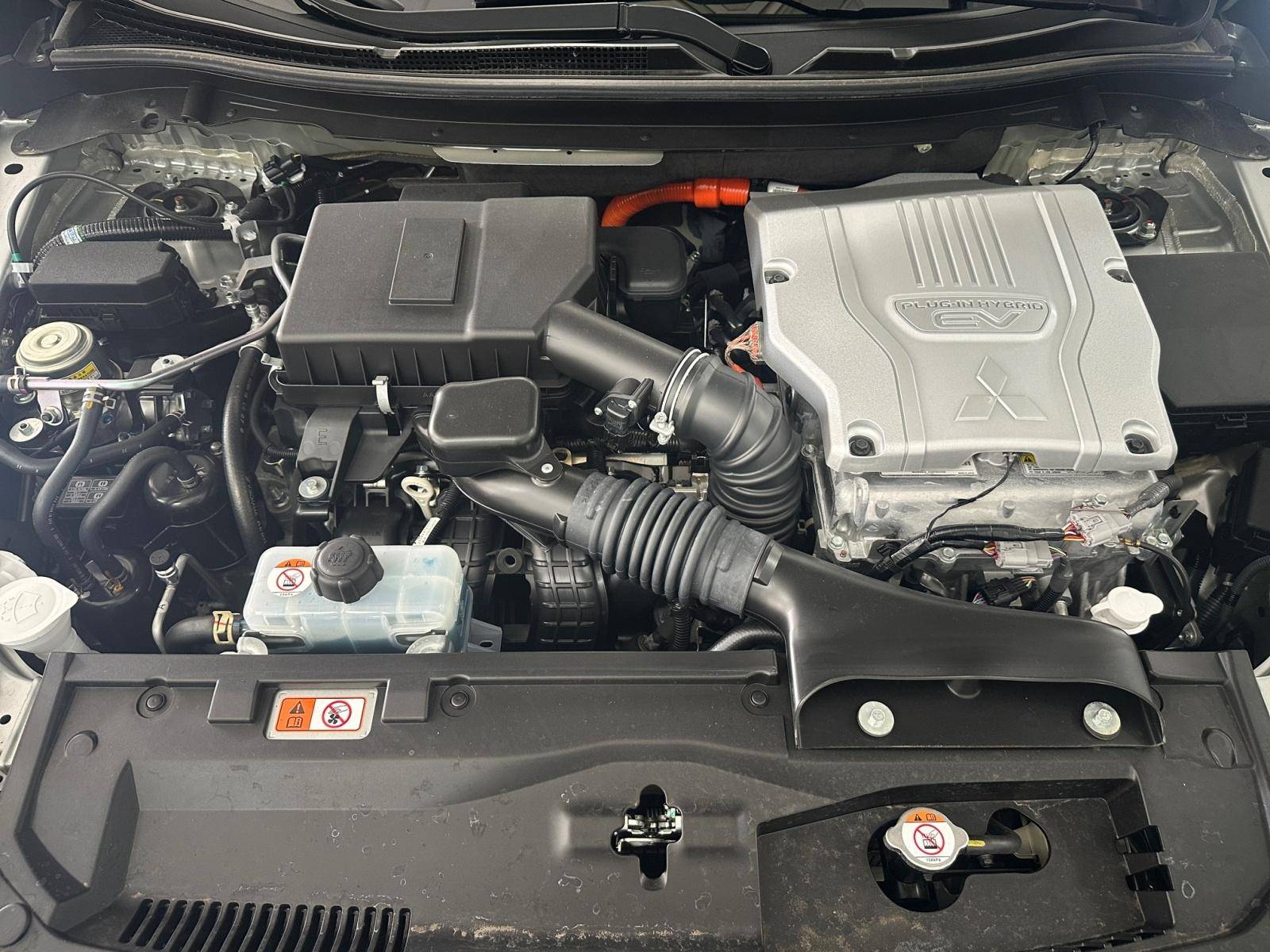 Image Mitsubishi ECLIPSE CROSS 2.4 Twin Motor 4WD Business  ECLIPSE CROSS PHEV BUSINESS MY23