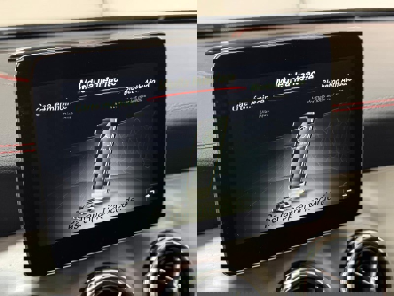 Image Mercedes-Benz GLA 200 Fascination  GLA 200 Fascination