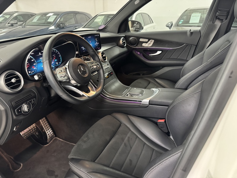 Image Mercedes-Benz GLC SUV GLC 300e 4MATIC SUV AMG Line  