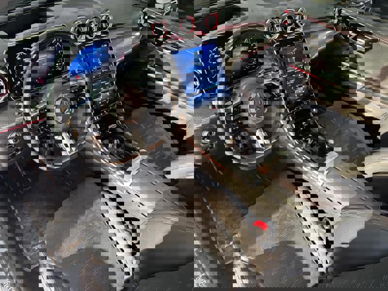 Image Mercedes-Benz CLASSE C BERLINE Classe C 300 e Hybrid EQ Berline AMG Line  