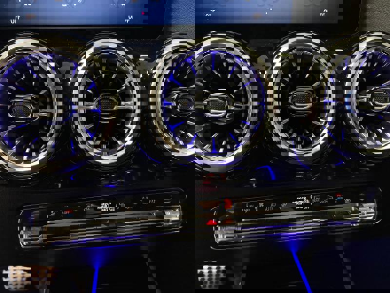 Image Mercedes-Benz GLA 250 e Hybrid EQ AMG Line  GLA 250 e Hybrid EQ AMG Line