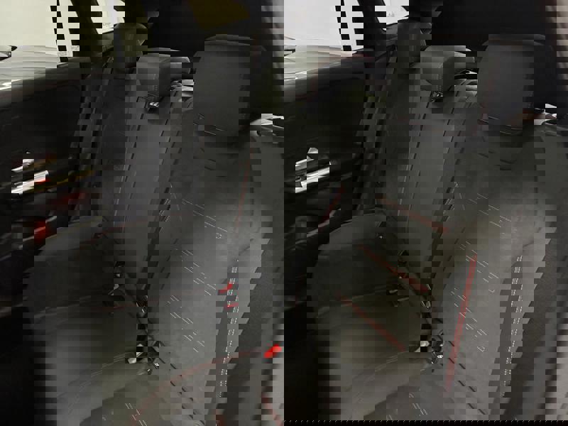 Image Mercedes-Benz GLA 250 e Hybrid EQ AMG Line  GLA 250 e Hybrid EQ AMG Line