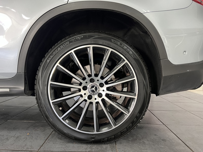 Image Mercedes-Benz GLC SUV GLC 300de 4MATIC SUV AMG Line  