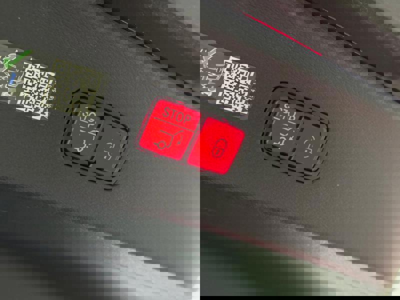 Image Mercedes-Benz GLC COUPÉ GLC 300 e Hybrid EQ 4MATIC Coupé AMG Line  GLC 300 e Hybrid EQ 4MATIC Coupé AMG Line