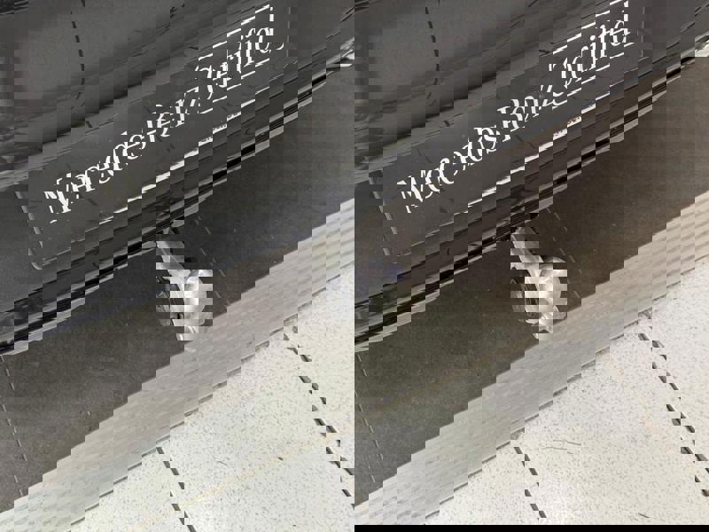 Image Mercedes-Benz GLC COUPÉ GLC 300 e Hybrid EQ 4MATIC Coupé AMG Line  GLC 300 e Hybrid EQ 4MATIC Coupé AMG Line