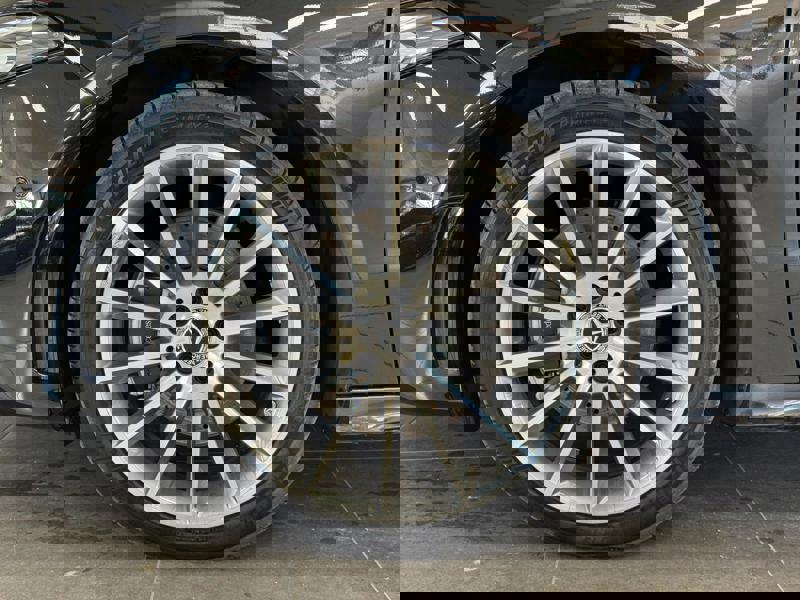 Image Mercedes-Benz CLASSE A 250 e AMG Line  Classe A 250 4MATIC AMG Line