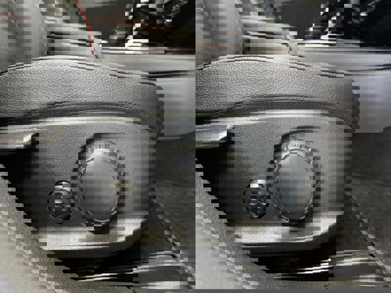 Image Mercedes-Benz CLASSE A 250 e AMG Line  Classe A 250 4MATIC AMG Line